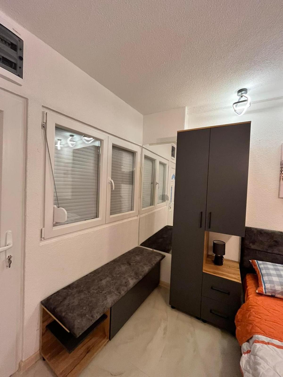 Apartment Lile Raca *